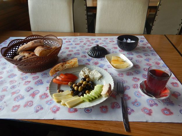 2016-08-05, Filbo Türkei, Region Kavak, spend. Frühstück,DSCN1797