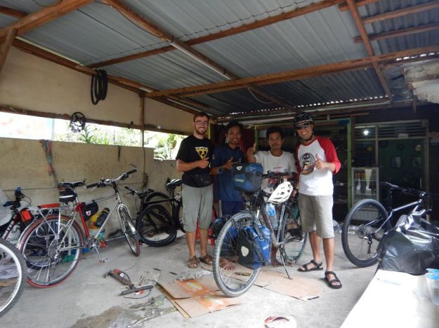 2017-05-12, Filbo Indonesien,COOLPIX AW1303192