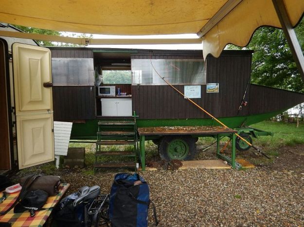 2016-05-12,Filbo, Camp umgebautes Boot,2. Teil, 2481