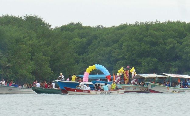 2018-11-11, ecuador,puerto el morro,do.p1130937
